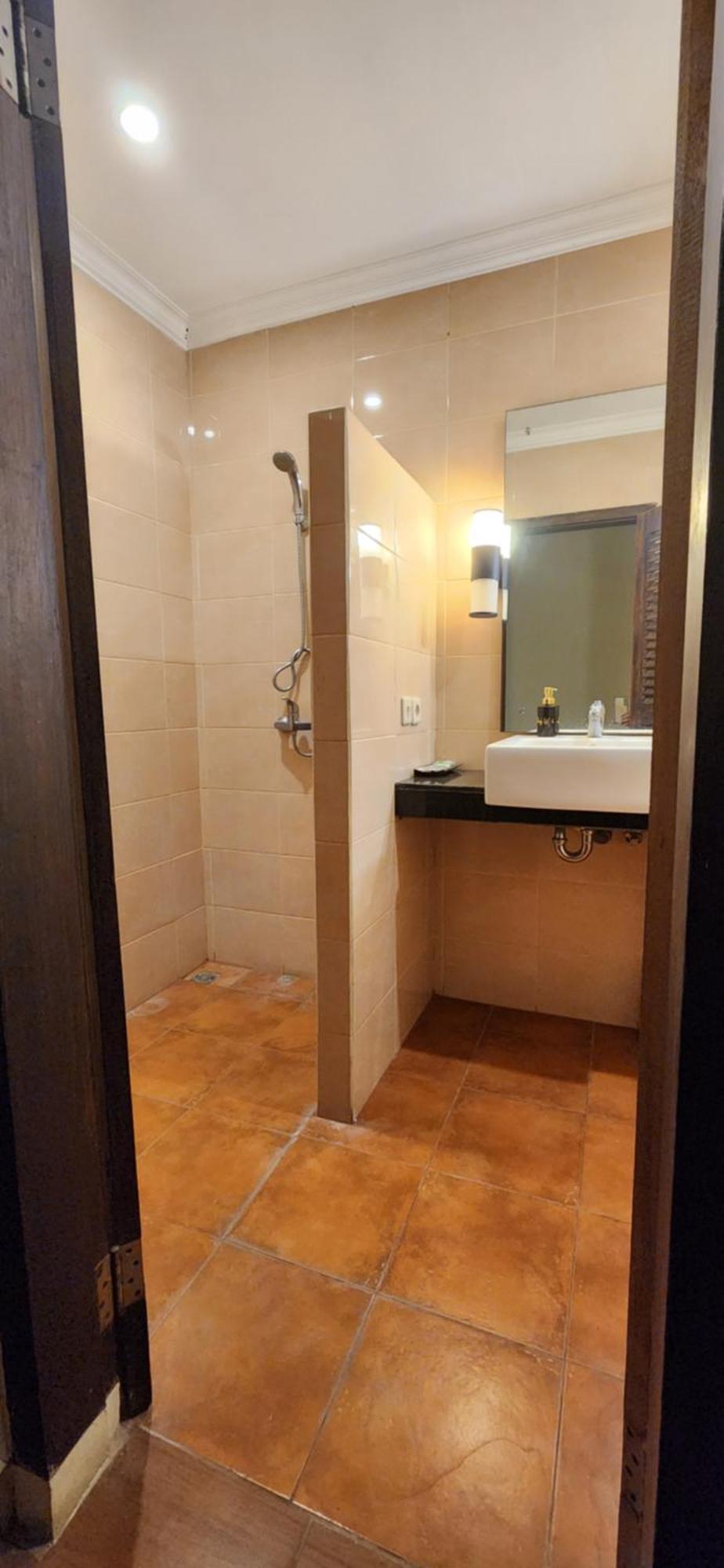 Dalia Budget Hotel Senggigi Dış mekan fotoğraf